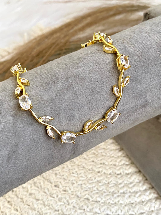 White Tulip Bracelet