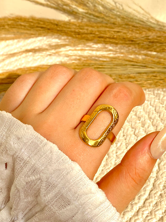 Circle Ring